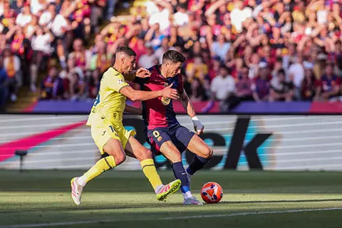 اشتكى لفيفا.. ريال مدريد يعترض على إقامة مباراة برشلونة وفياريال في ميامي